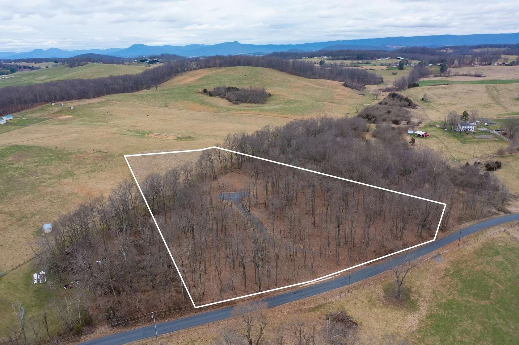 5 Acres of Residential Land for Sale in Steeles Tavern, Virginia