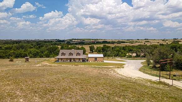 60.1 Acres of Agricultural Land with Home for Sale in Dublin, Texas