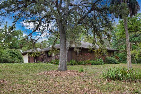 9.9 Acres of Land with Home for Sale in Arcadia, Florida