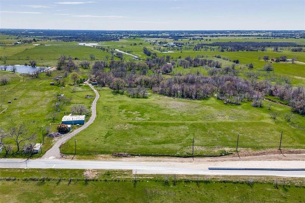 150 Acres of Land for Sale in Pilot Point, Texas