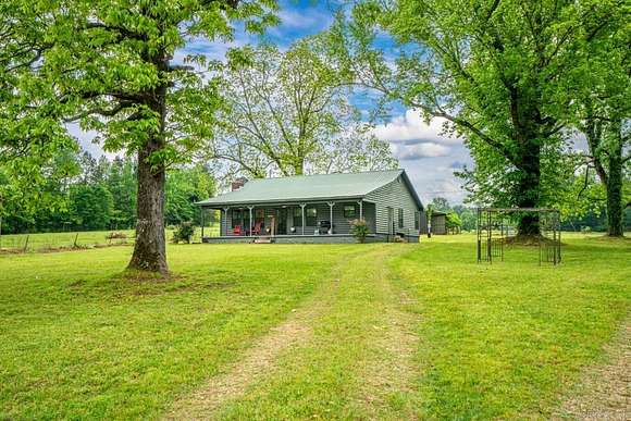 40 Acres of Land with Home for Auction in Nashville, Arkansas