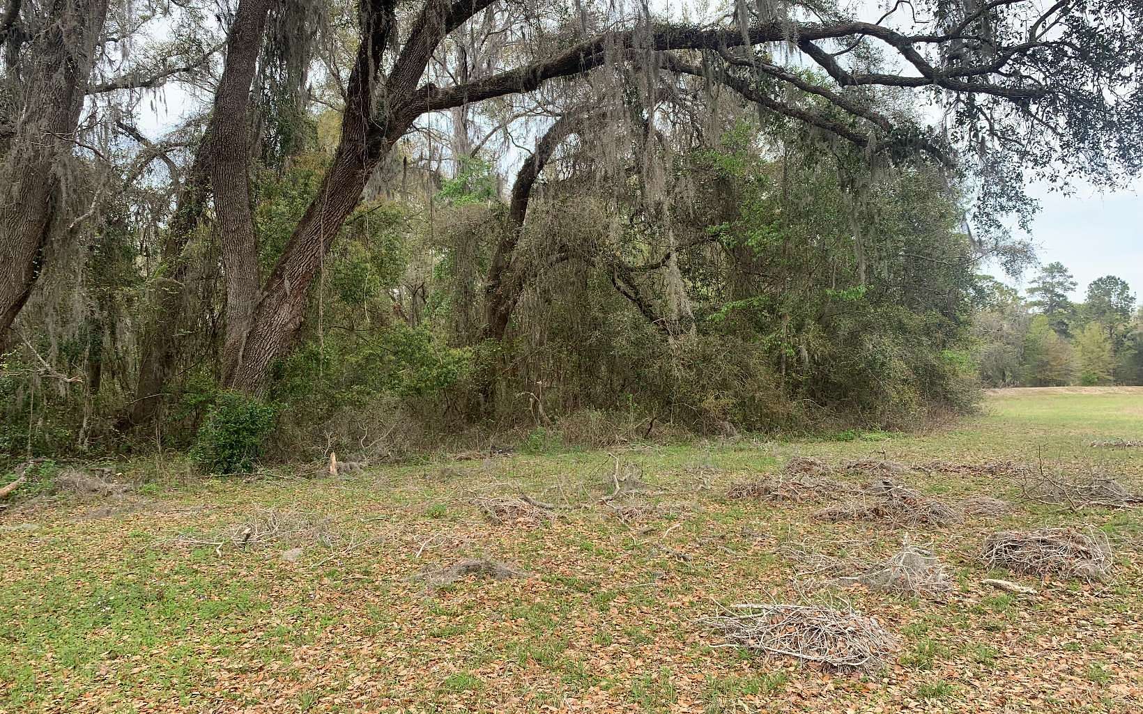 0.76 Acres of Residential Land for Sale in Lake City, Florida