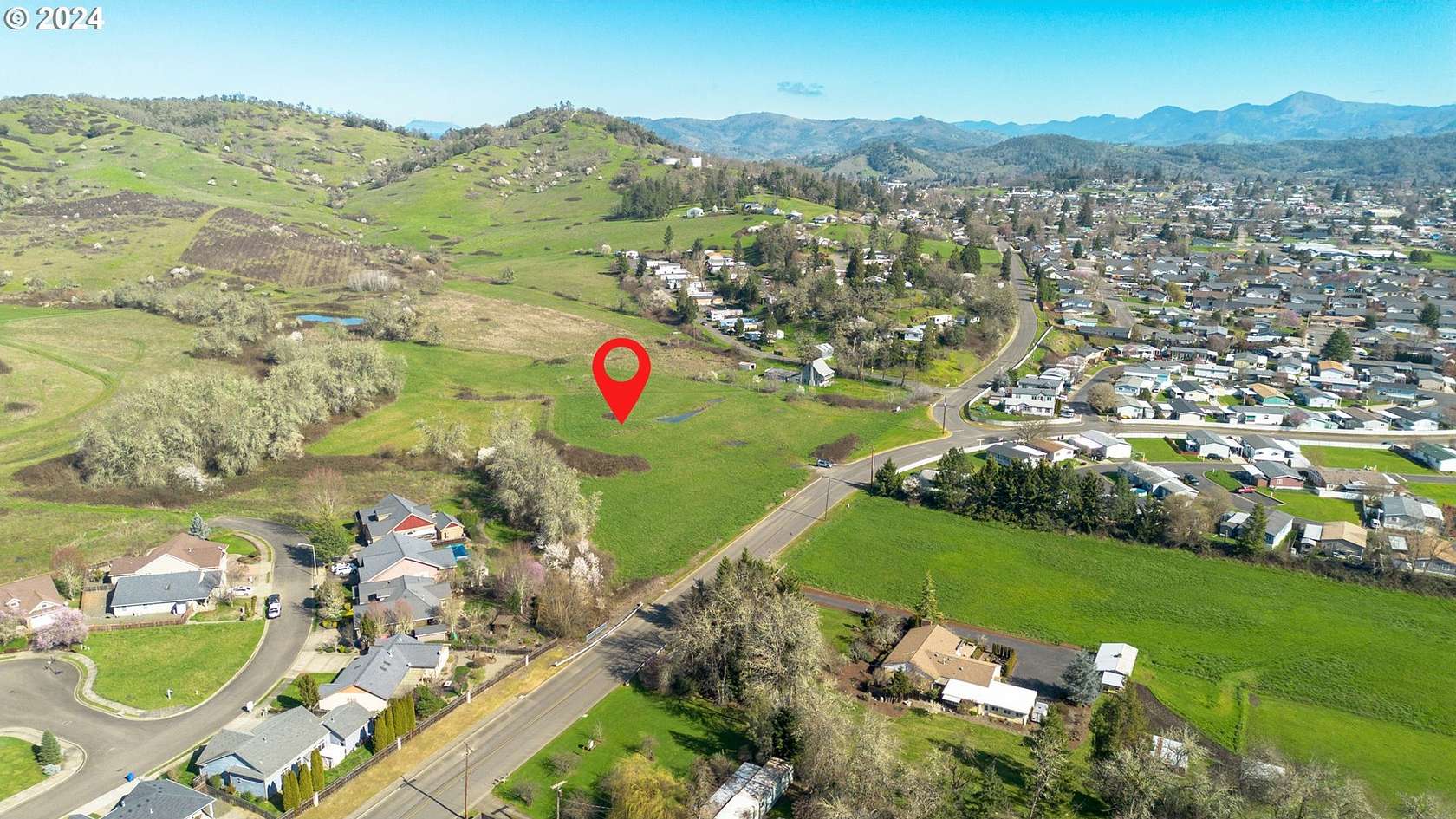 9 Acres of Land for Sale in Roseburg, Oregon