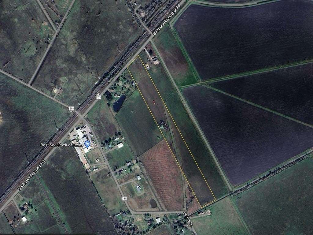 14 Acres of Land for Sale in Danbury, Texas