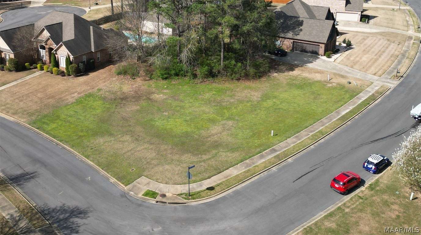 0.37 Acres of Residential Land for Sale in Elmore, Alabama