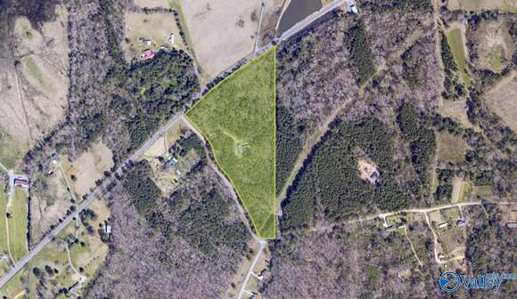 13.4 Acres of Land with Home for Sale in Ashville, Alabama