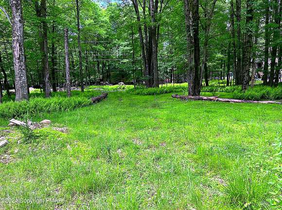 0.85 Acres of Residential Land for Sale in Pocono Summit, Pennsylvania