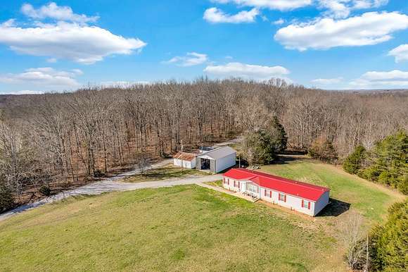 21 Acres of Land with Home for Sale in Sparta, Tennessee