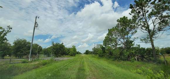 1.25 Acres of Residential Land for Sale in Okeechobee, Florida