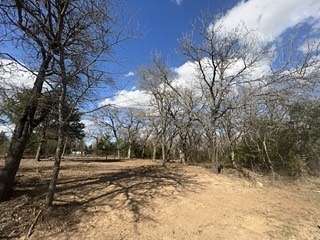 5 Acres of Residential Land for Sale in Earlsboro, Oklahoma