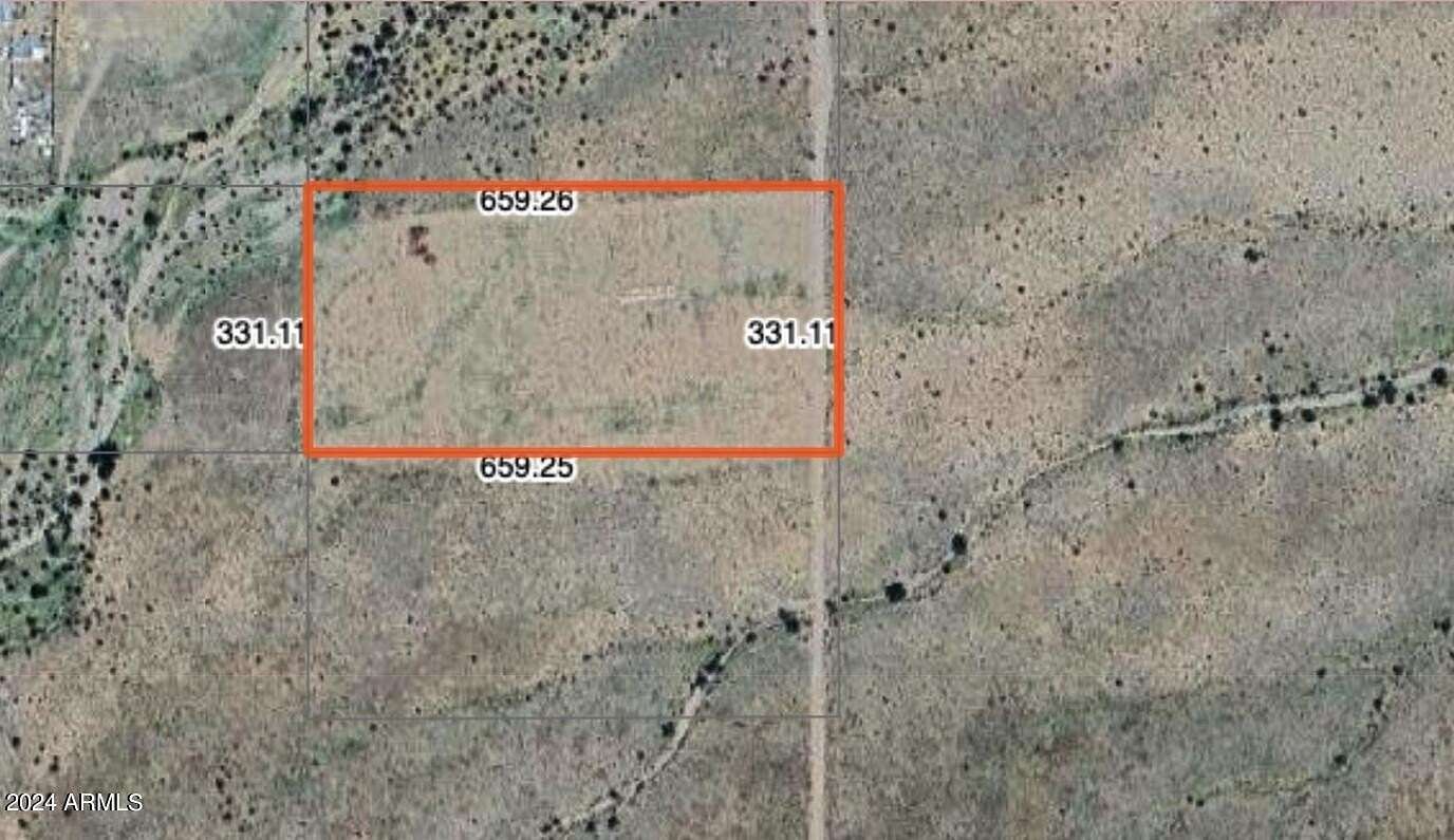 5 Acres of Land for Sale in Dolan Springs, Arizona