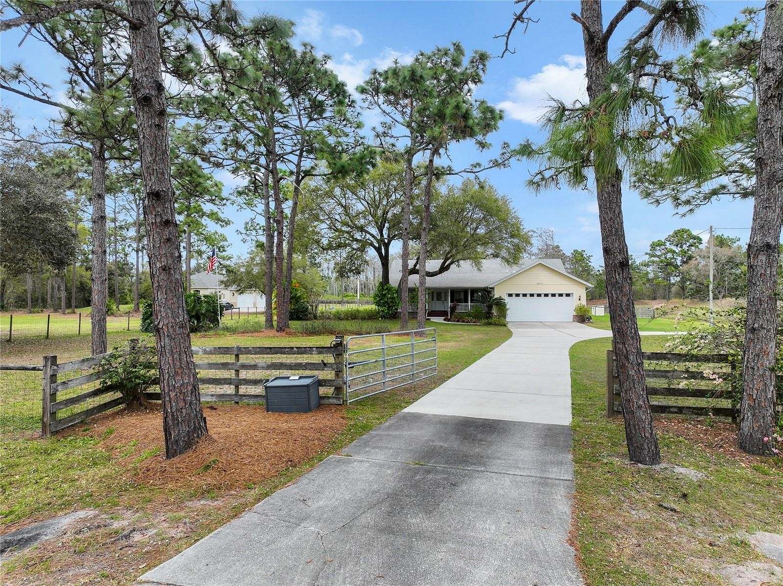 2.1 Acres of Residential Land with Home for Sale in Orlando, Florida