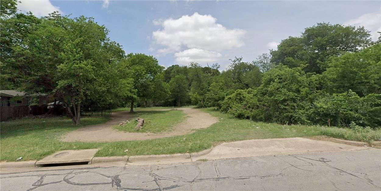 0.59 Acres of Residential Land for Sale in Waco, Texas