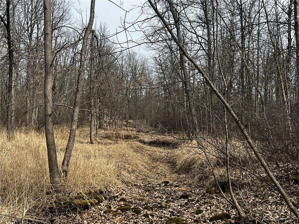 1 Acre of Residential Land for Sale in Moose Lake, Minnesota