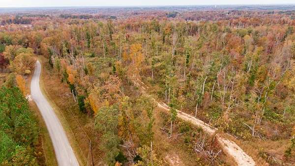 112 Acres of Recreational Land for Sale in Parsons, Tennessee