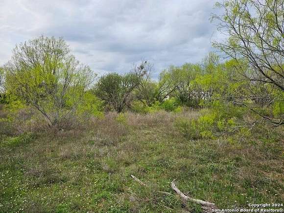 1.406 Acres of Residential Land for Sale in Moore, Texas