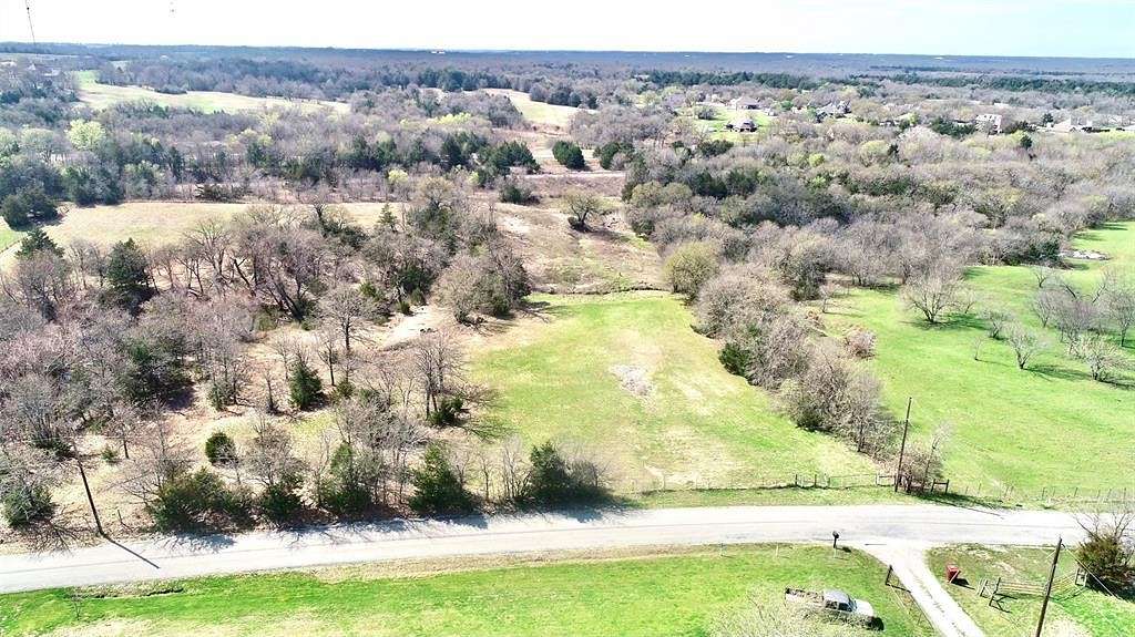 6 Acres of Residential Land for Sale in Bells, Texas