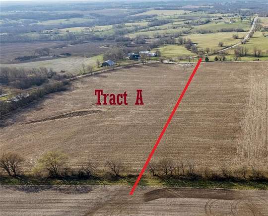 13.9 Acres of Agricultural Land for Sale in Centerview, Missouri
