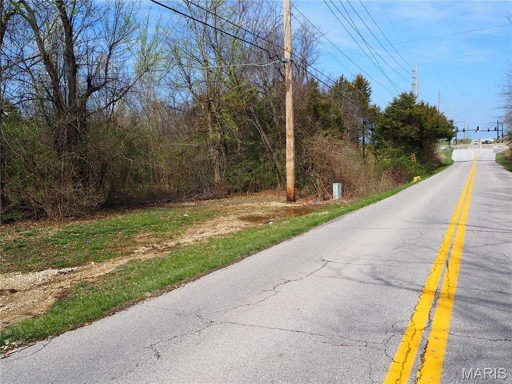 5.56 Acres of Improved Commercial Land for Sale in Wentzville, Missouri