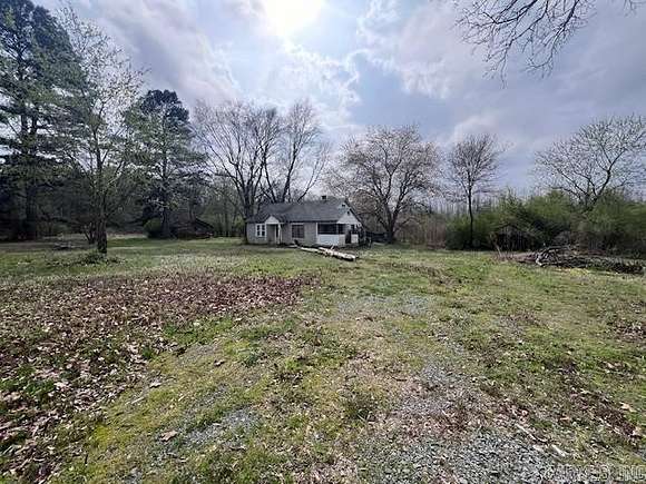 5 Acres of Residential Land with Home for Sale in Lonoke, Arkansas