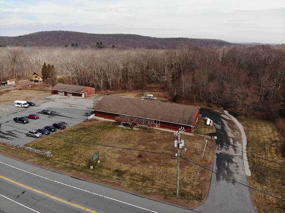4.5 Acres of Improved Commercial Land for Sale in Plainfield, Connecticut
