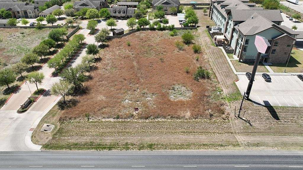 1.1 Acres of Land for Sale in Beeville, Texas