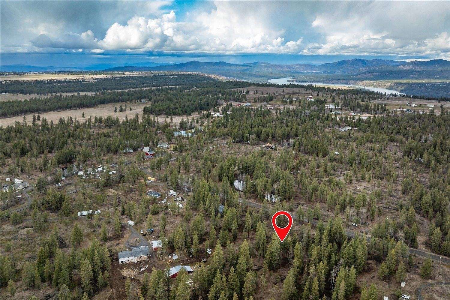 8.3 Acres of Residential Land for Sale in Nine Mile Falls, Washington