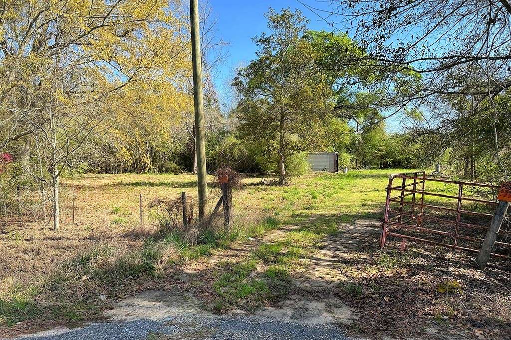 11.6 Acres of Land for Sale in Cottonwood, Alabama