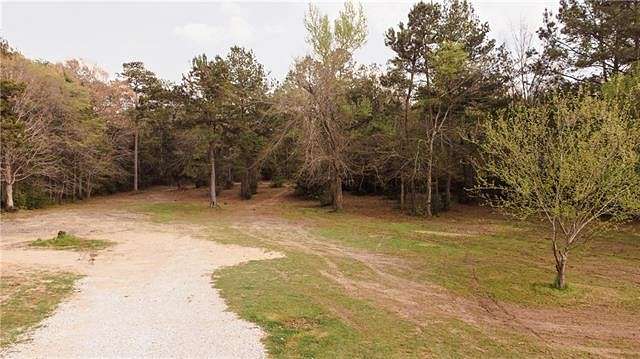 2.4 Acres of Residential Land for Sale in Boyce, Louisiana