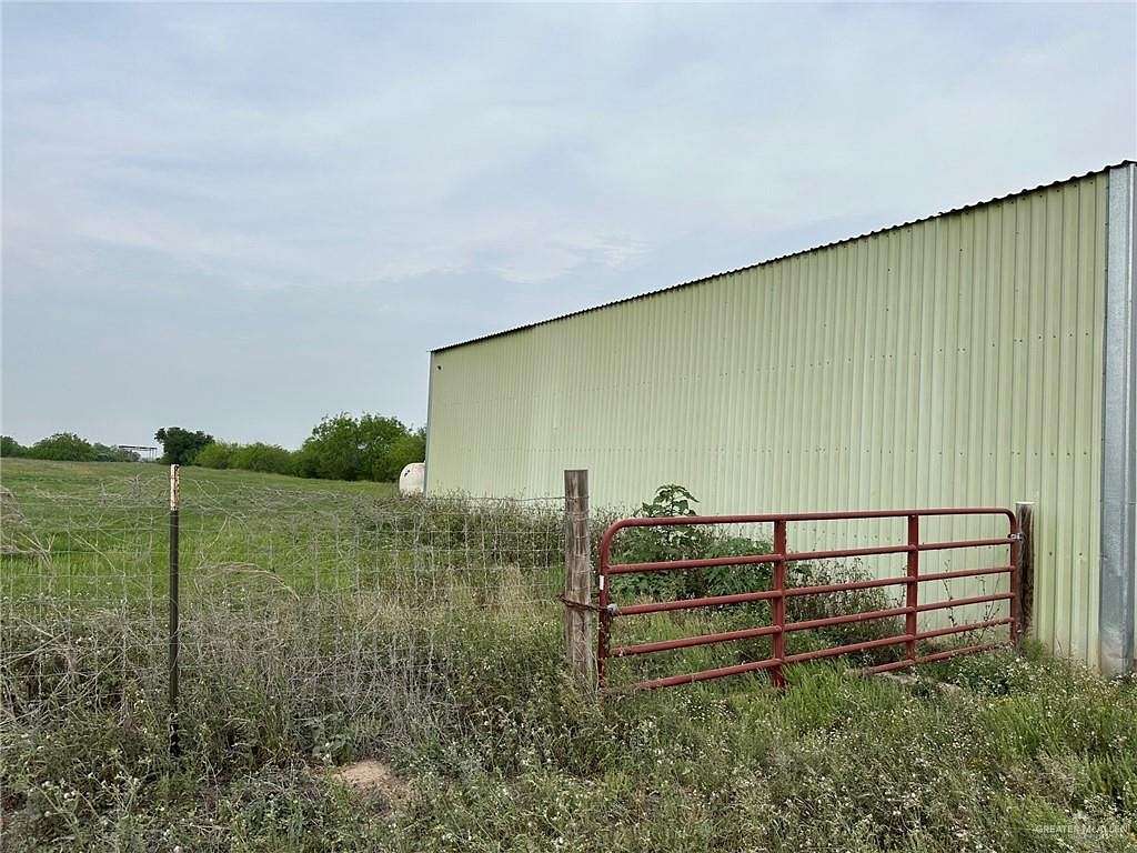 19.1 Acres of Mixed-Use Land for Sale in Edcouch, Texas
