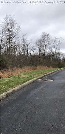 2 Acres of Residential Land for Sale in Hurricane, West Virginia