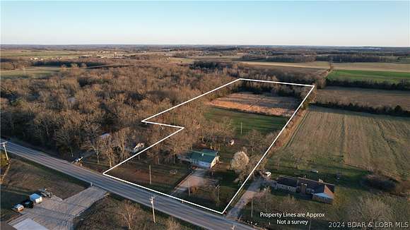 8.8 Acres of Residential Land with Home for Sale in Lebanon, Missouri