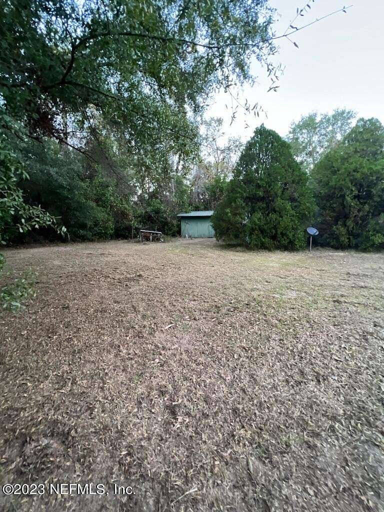 5 Acres of Residential Land with Home for Sale in Lake City, Florida