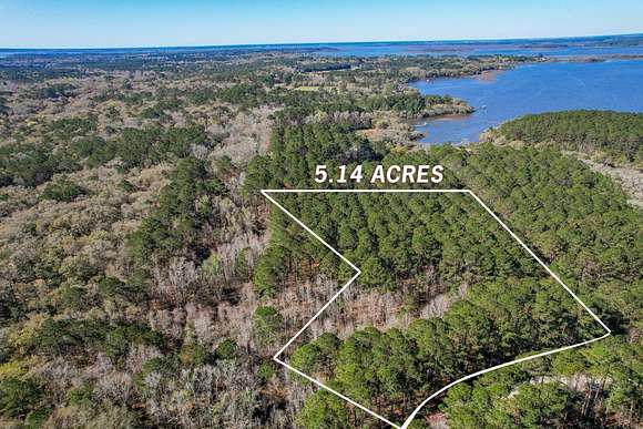 5.1 Acres of Residential Land for Sale in Wadmalaw Island, South Carolina