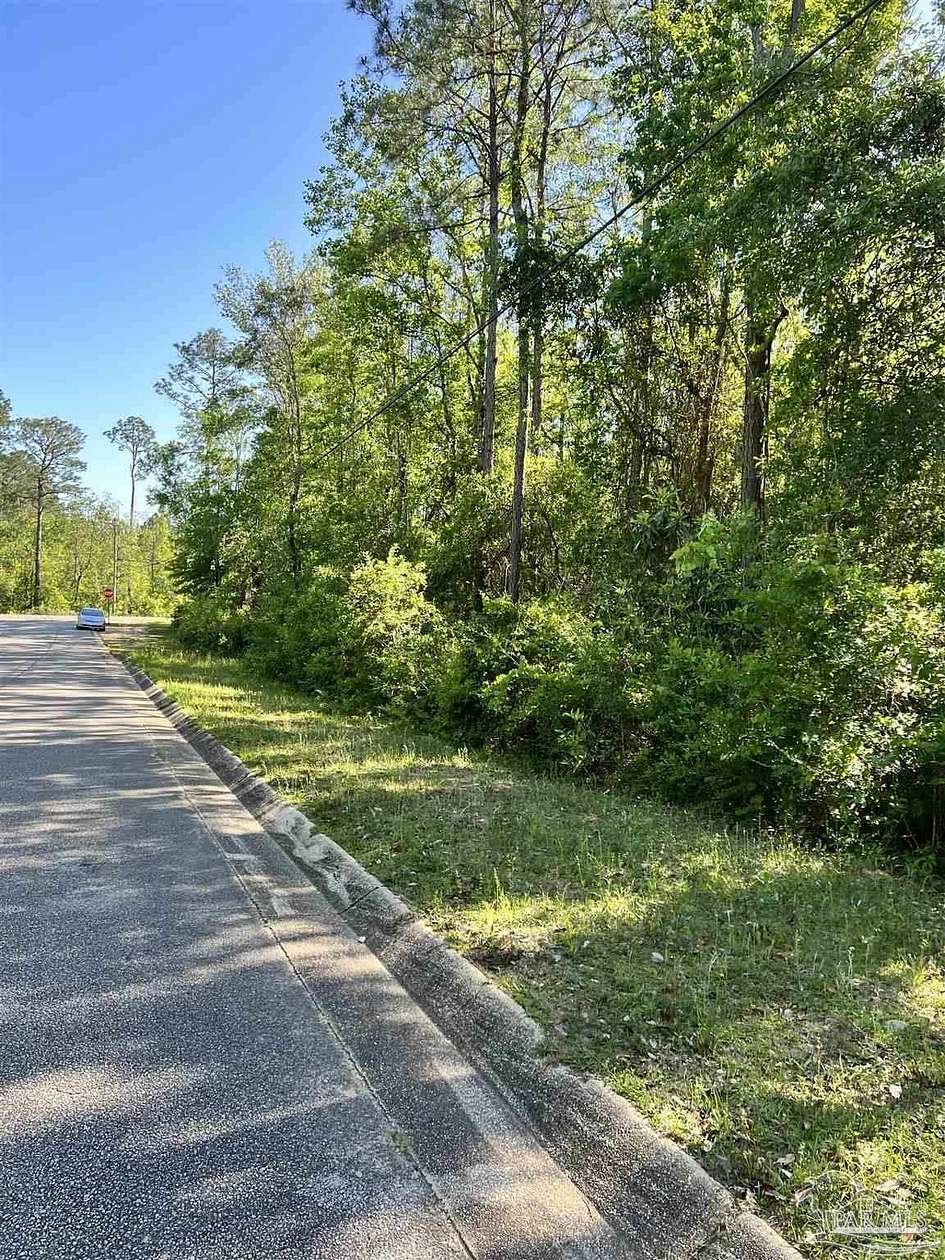 2.1 Acres of Land for Sale in Cantonment, Florida