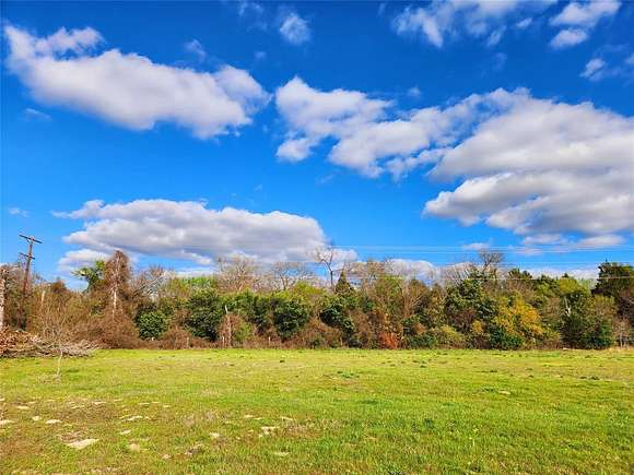 2 Acres of Residential Land for Sale in Athens, Texas