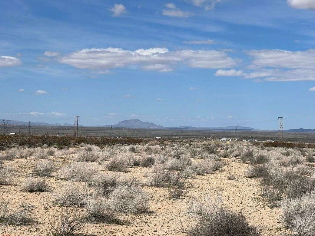 2 Acres of Residential Land for Sale in Boron, California