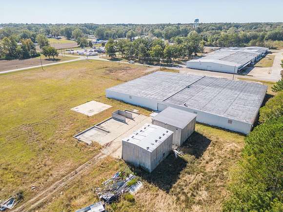 7 Acres of Improved Commercial Land for Sale in Baldwyn, Mississippi