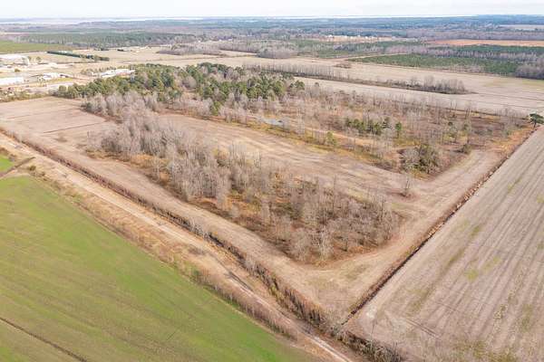 11 Acres of Commercial Land for Sale in Moyock, North Carolina