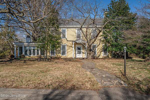 9.74 Acres of Land with Home for Sale in Prospect, Kentucky