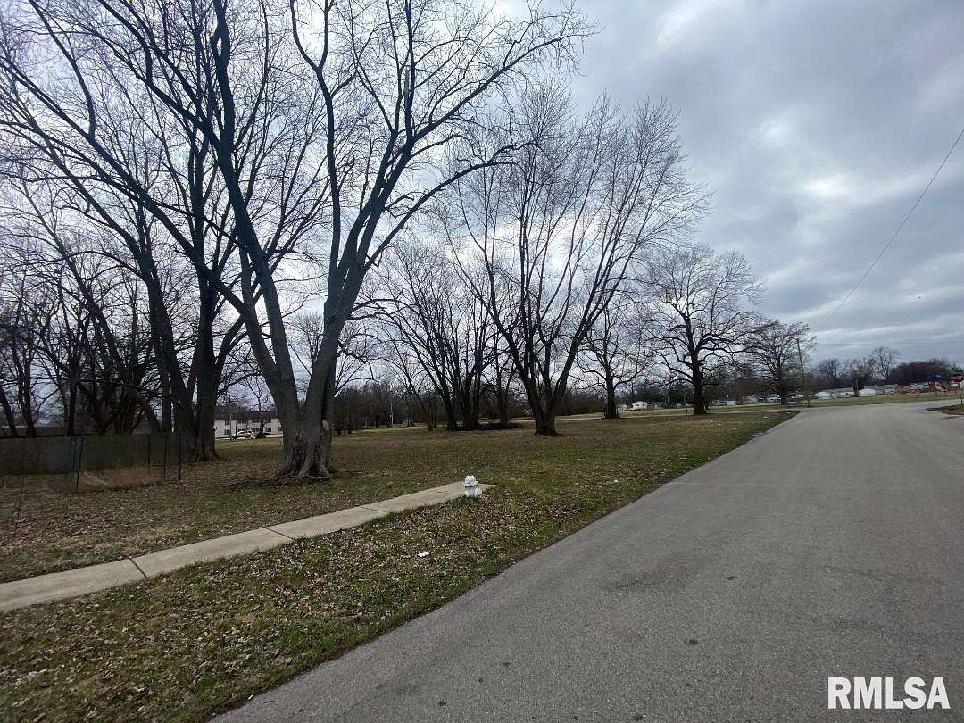 1 Acre of Mixed-Use Land for Sale in Springfield, Illinois