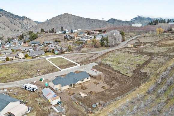Residential Land for Sale in Cashmere, Washington