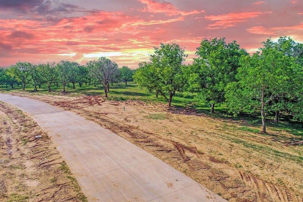 1.4 Acres of Land for Sale in Granbury, Texas