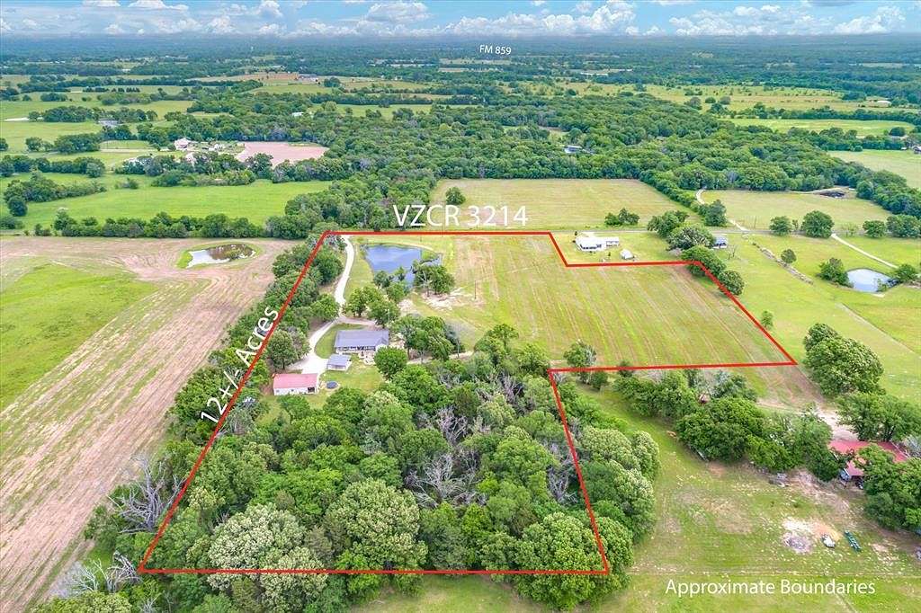 12 Acres of Land with Home for Sale in Edgewood, Texas