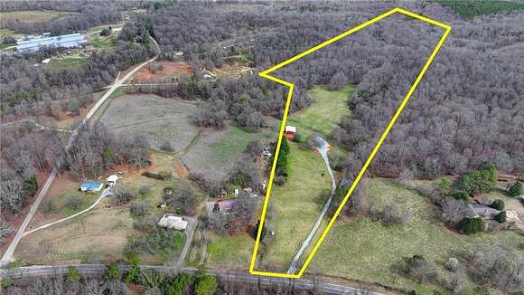 25 Acres of Land with Home for Sale in Maysville, Georgia