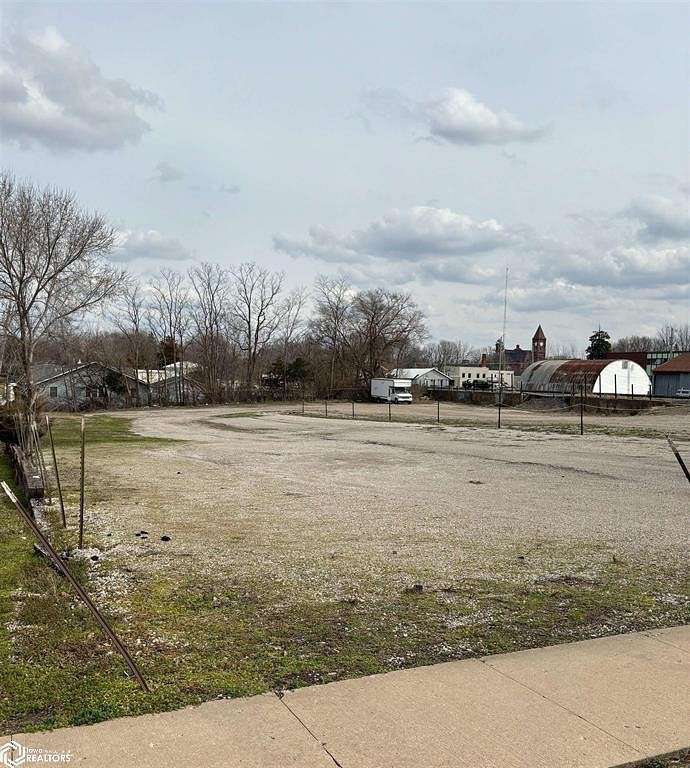 0.38 Acres of Commercial Land for Sale in Fairfield, Iowa