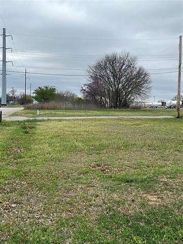 0.69 Acres of Commercial Land for Sale in Ardmore, Oklahoma
