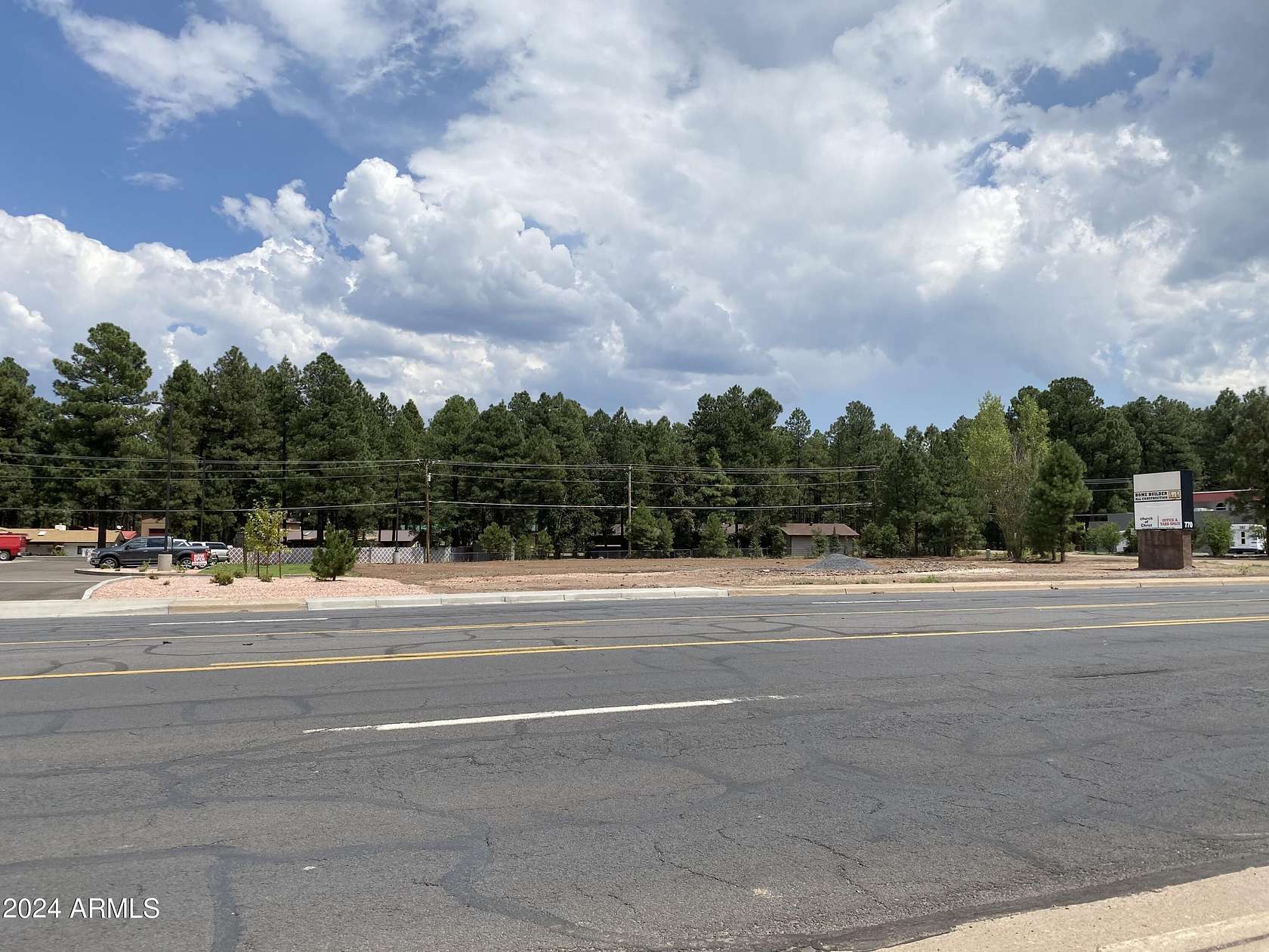 0.75 Acres of Commercial Land for Sale in Pinetop, Arizona