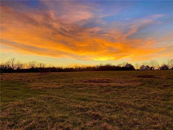 18 Acres of Land for Sale in Fayetteville, Arkansas