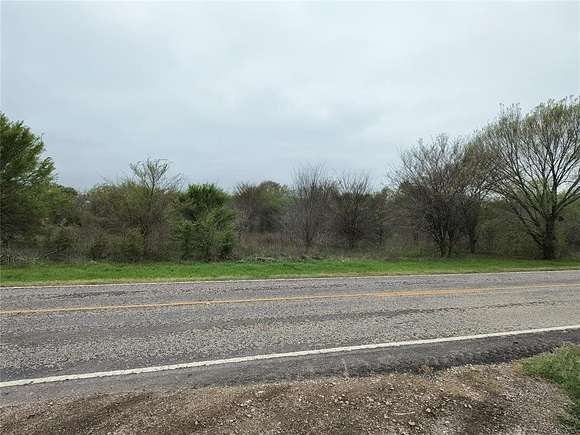 5 Acres of Land for Sale in Emory, Texas